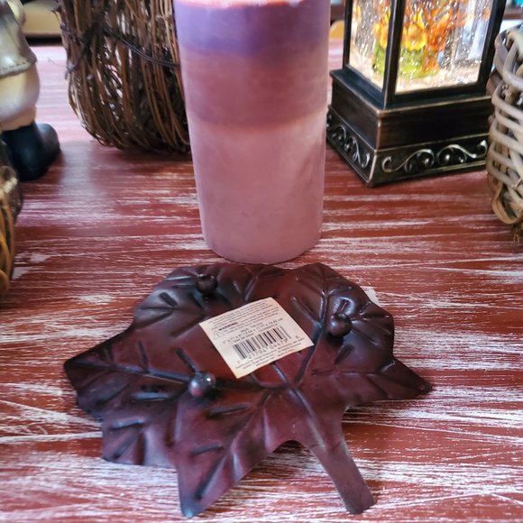 Maple Leaf Footed Candle Holder with 3-inch Handmade Pillar Candle - Picture 4 of 7